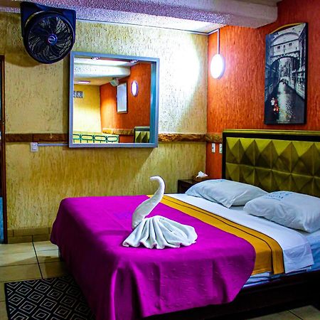 Azul Turquesa Hotell Cuernavaca Exteriör bild